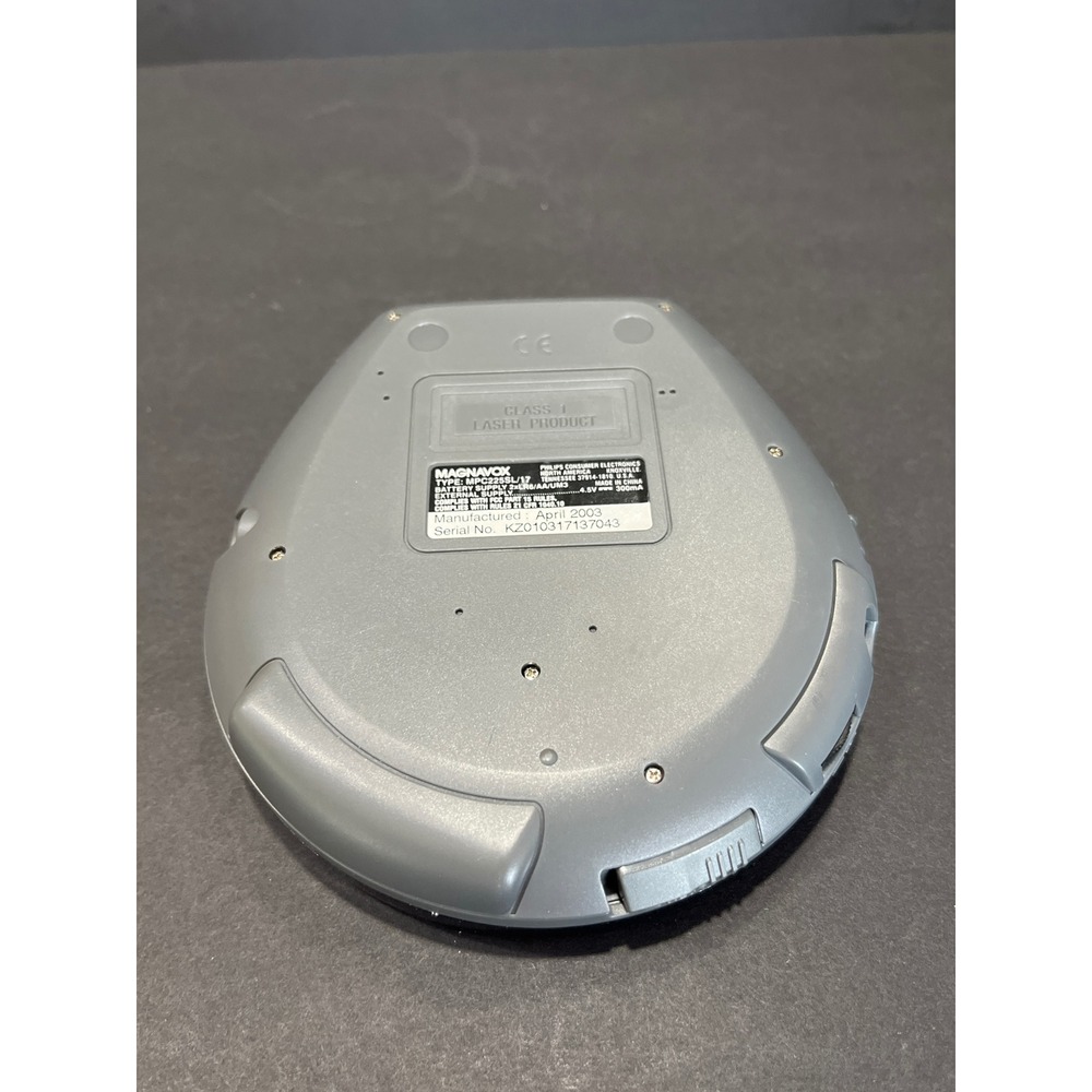 Magnavox MPC225SL/17 Portable CD Player Jogproof 45s ESP Silver Blue 2003 - Picture 3 of 4